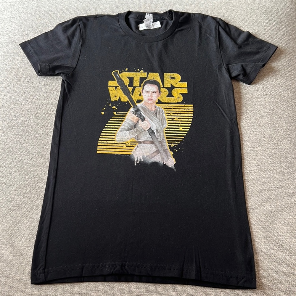 Women’s Star Wars Tee
